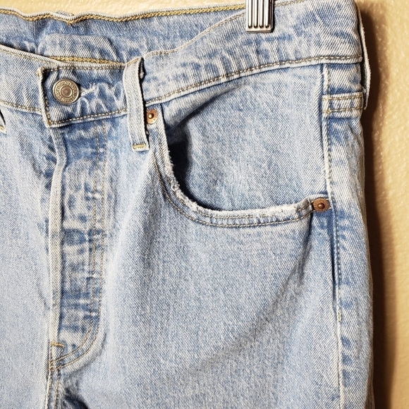 Levis 501 Womens Button Fly Light Wash Raw Hem Skinny Jeans-Size 31 - Picture 5 of 12